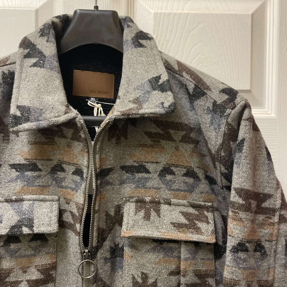 Civil Society Men's XL Gray & Neutrals Aztec Print Sherpa Zip Jacket Pockets NWT